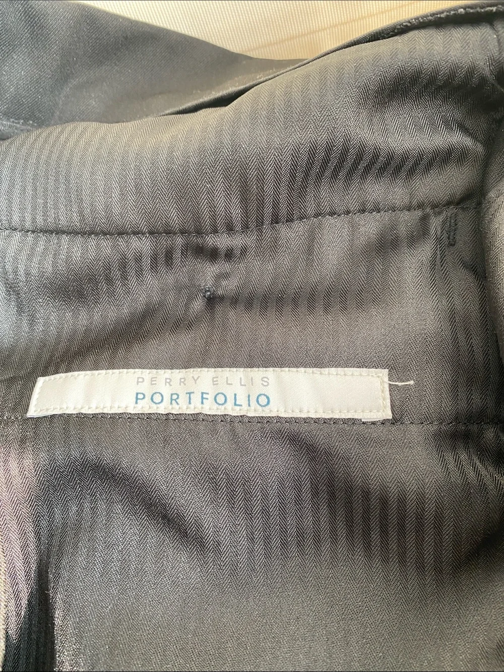Perry Ellis sleek black